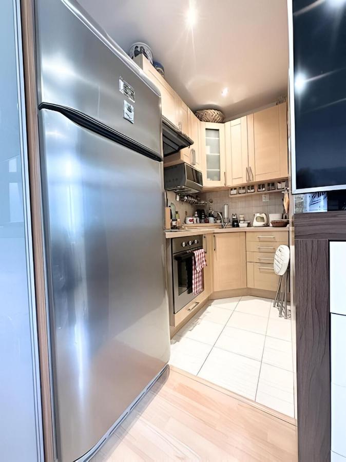 Blue Apartment In City Center, Best Location Bratislava Buitenkant foto