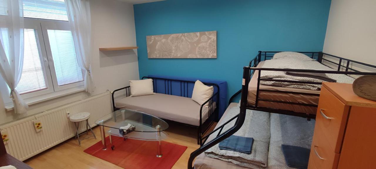 Blue Apartment In City Center, Best Location Bratislava Buitenkant foto